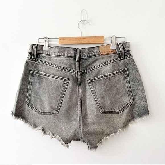 Zara High Rise Faded Denim Shorts - Picture 5 of 10